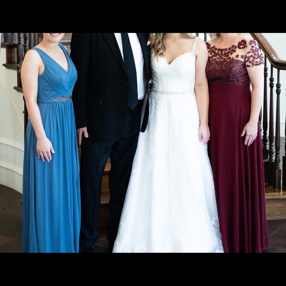 Stunning LS Collections cabernet illusion formal. - Picture 6 of 6